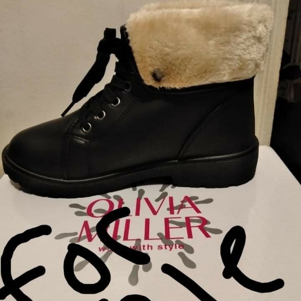 Boots inside fur